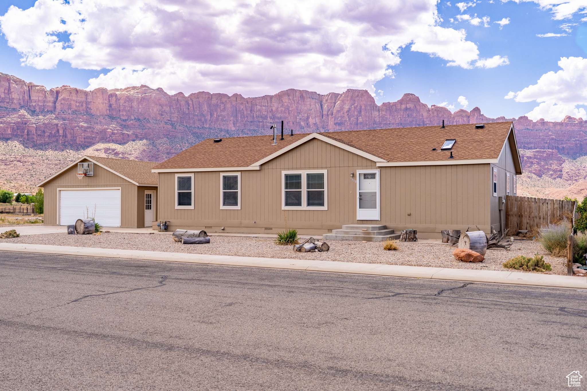 Moab, UT 84532,4568 PUEBLO VERDE DR
