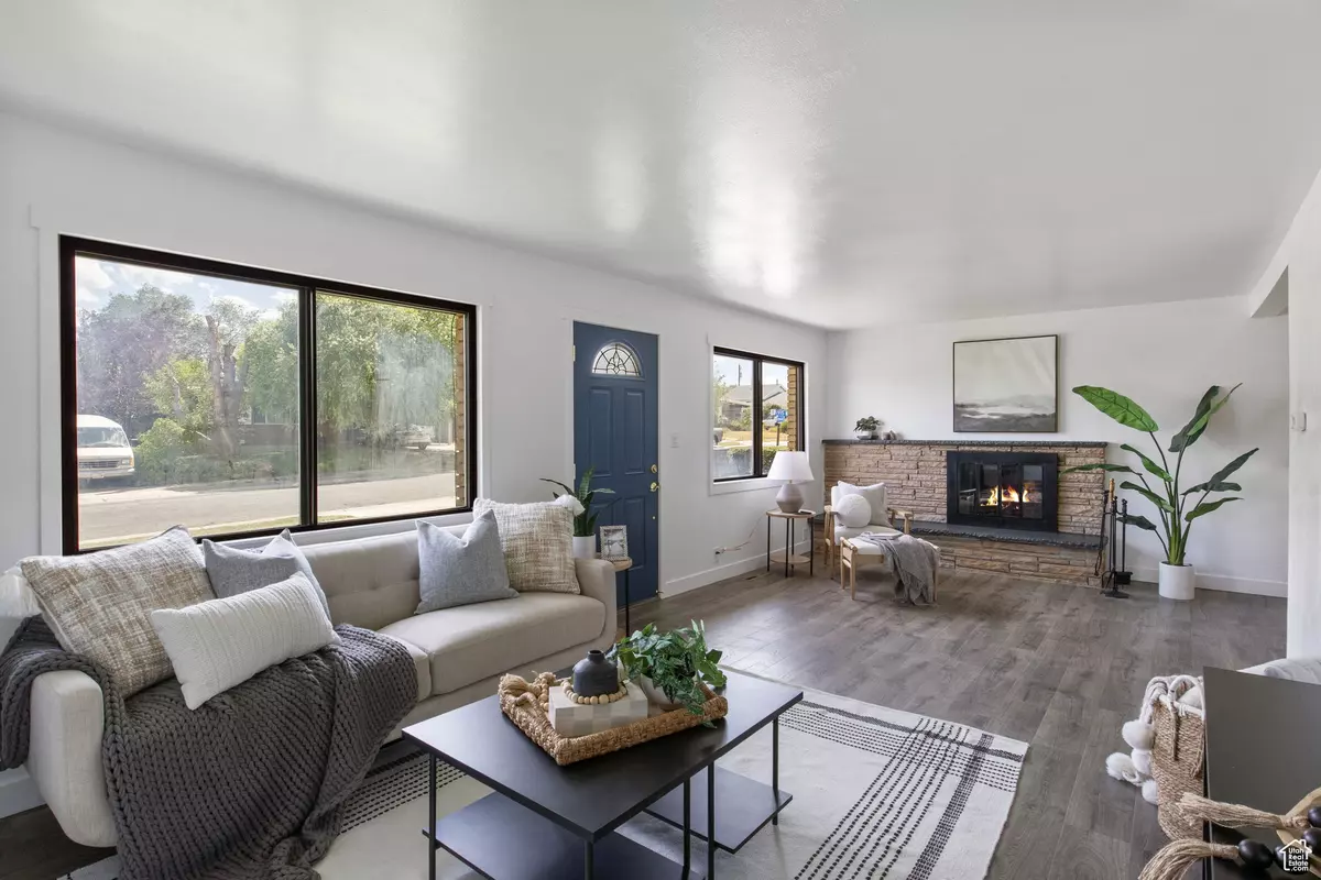 Taylorsville, UT 84129,1908 W CHAMPAGNE AVE