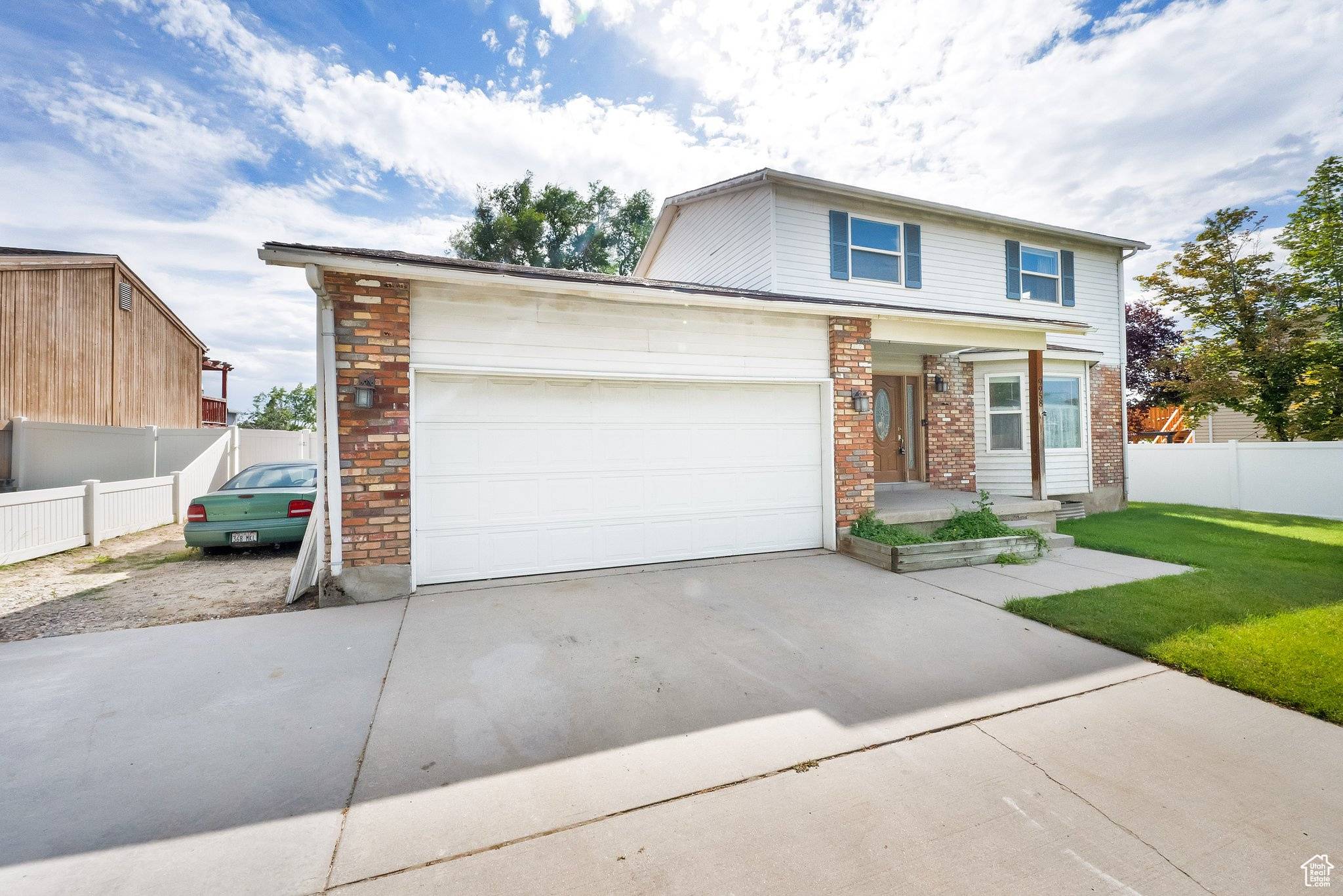 Sandy, UT 84094,9958 S MARBLE ST