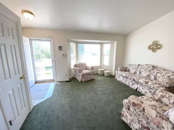 Syracuse, UT 84075,1804 W 1975 S