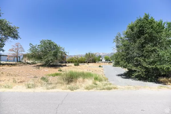 Grantsville, UT 84029,327 N 600 W