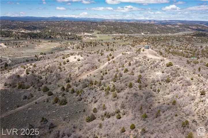 2625 N OAK RIDGE RD #3, Alton, UT 84710