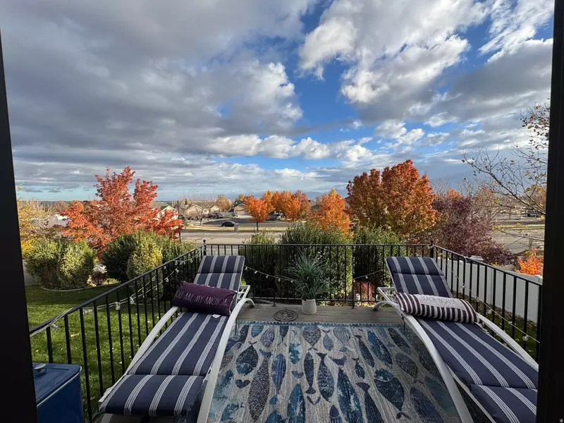 5532 W MORNING LIGHT DR, Herriman, UT 84096