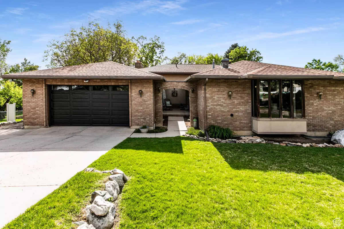 Centerville, UT 84014,453 SHERIDAN CIR