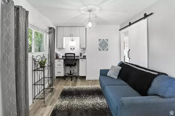 Woods Cross, UT 84087,1704 S SORRENTO DR
