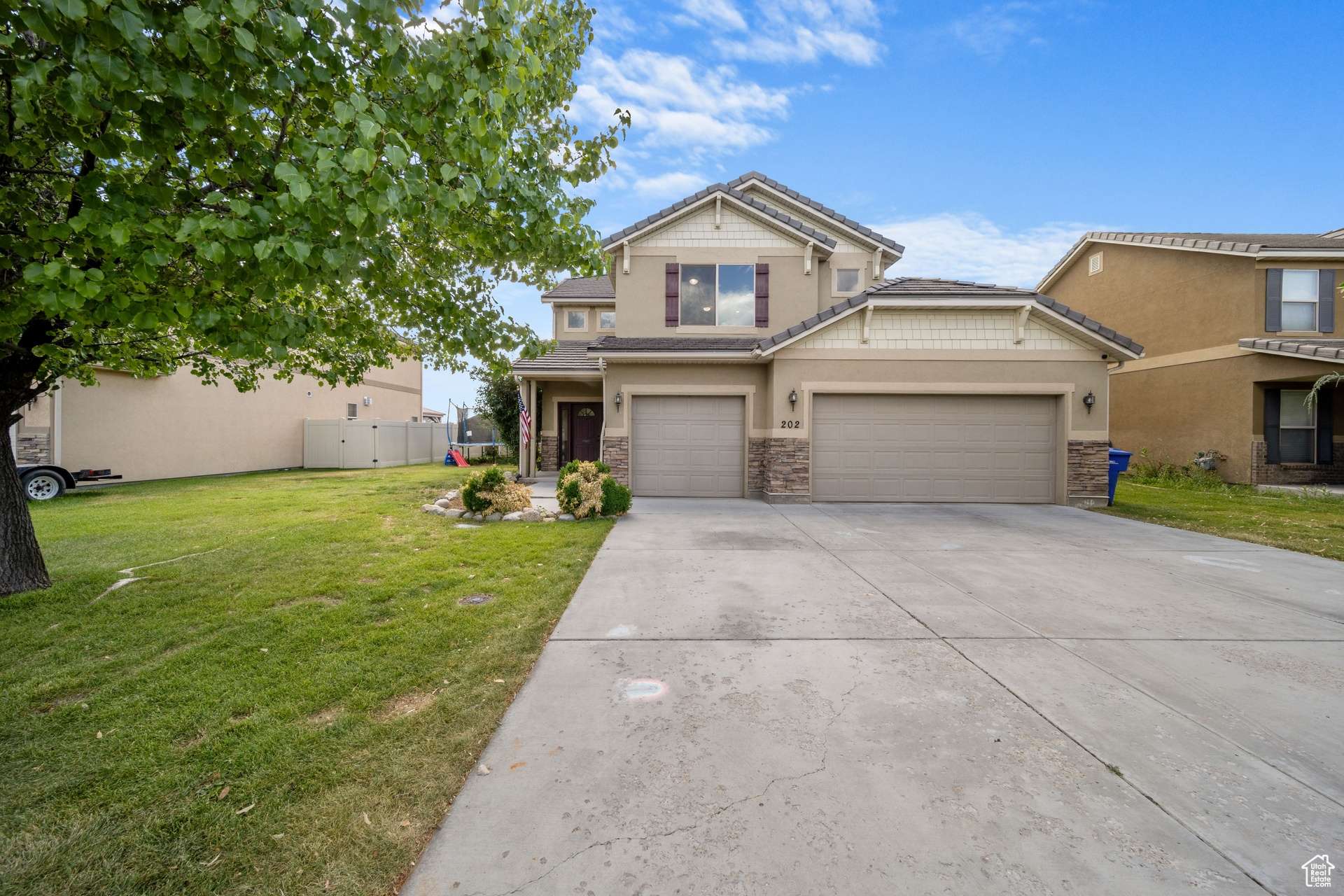 Lehi, UT 84043,202 S 2035 W