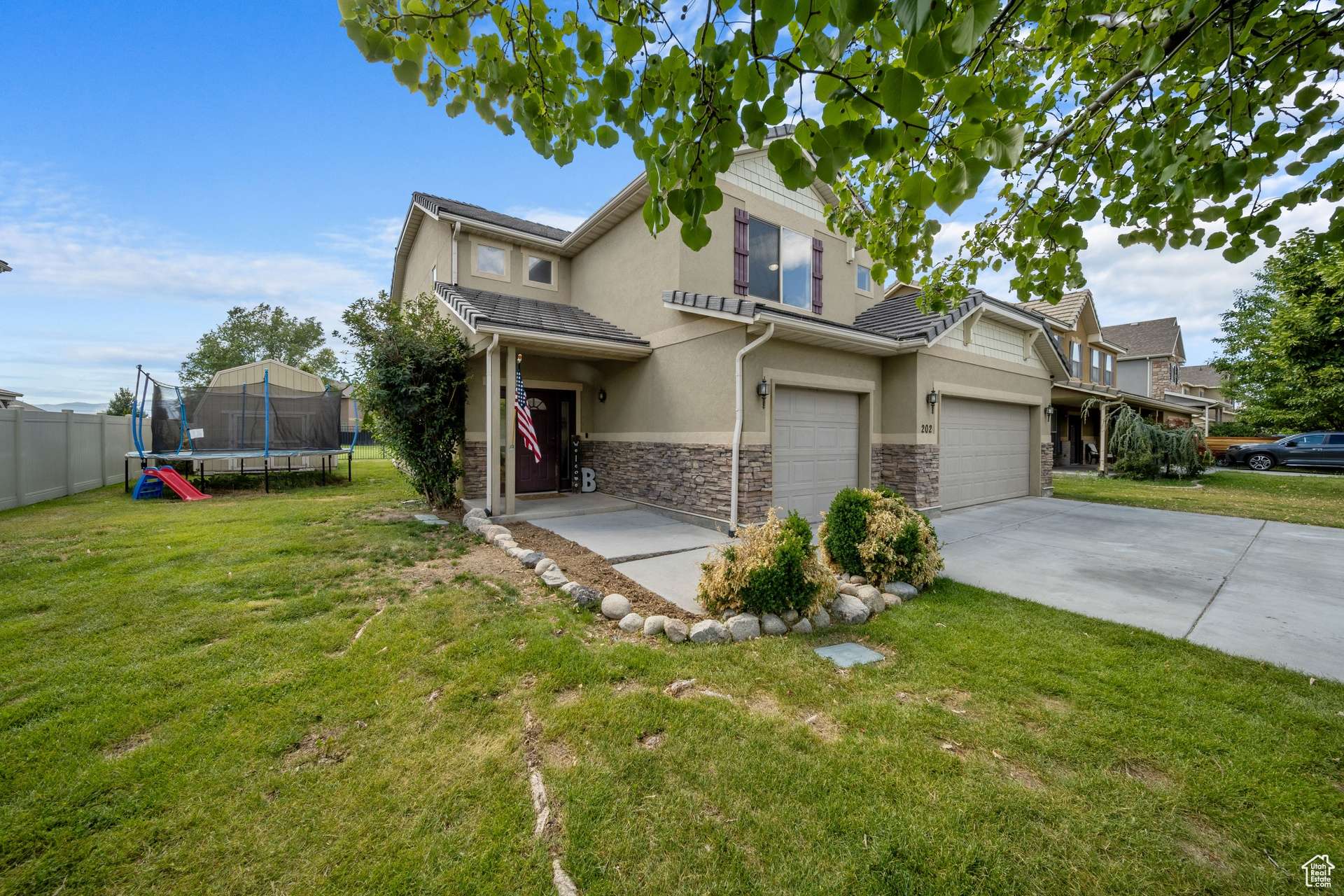 Lehi, UT 84043,202 S 2035 W