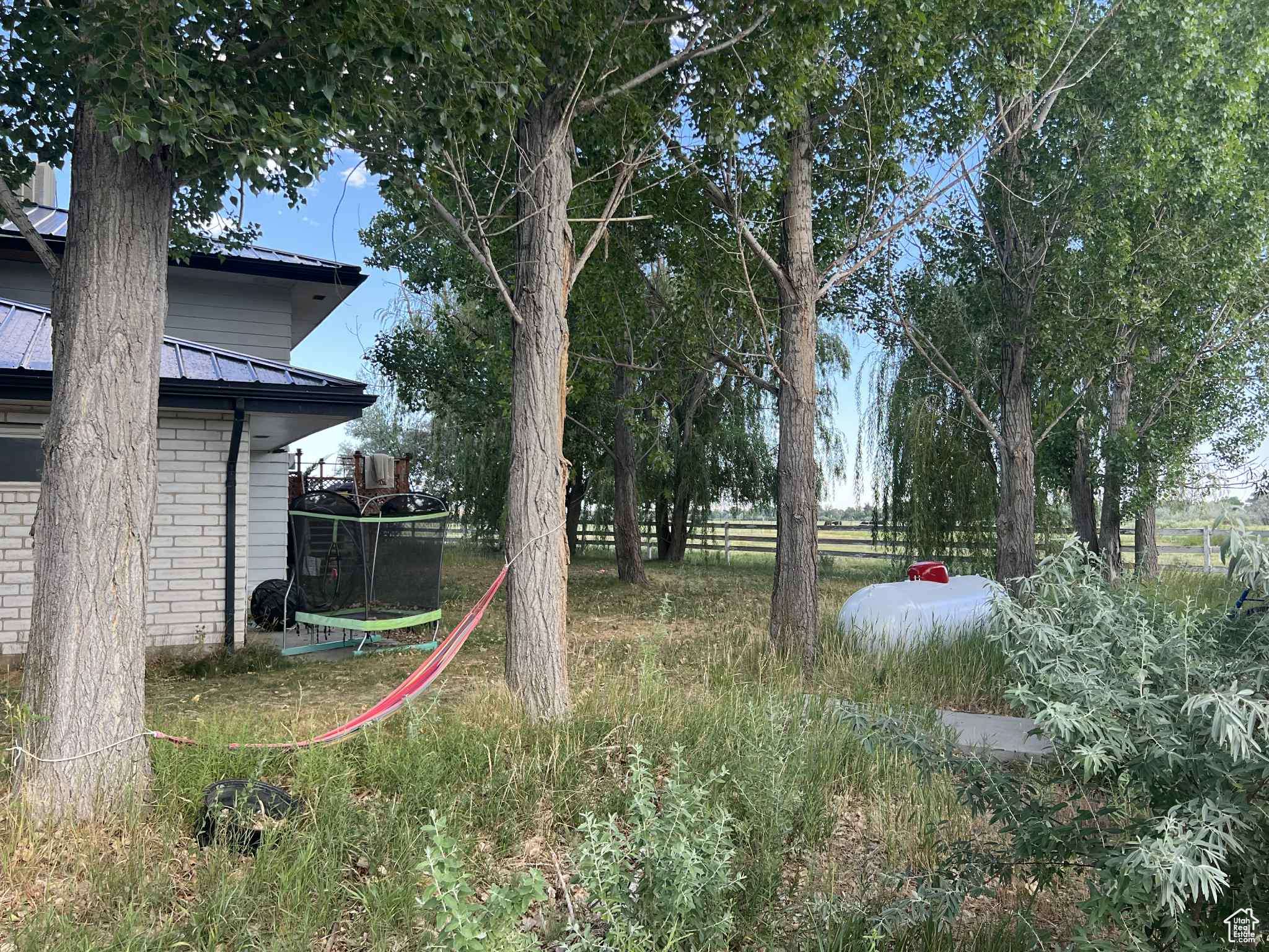 Vernal, UT 84078,736 E 1500 N