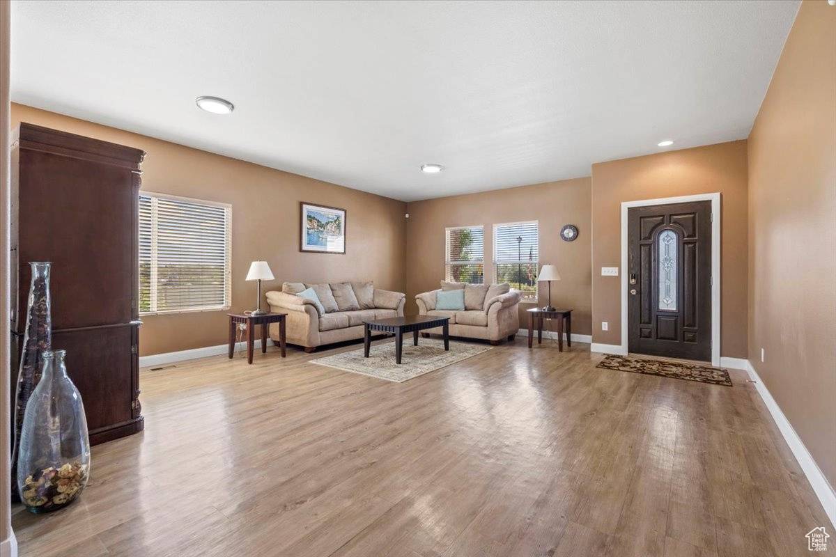 Lehi, UT 84043,472 S OLIVE PL