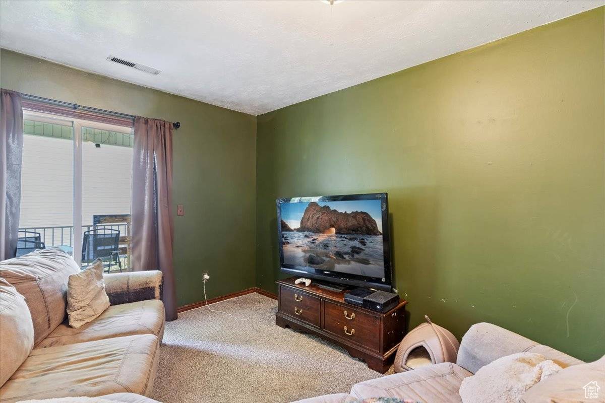 North Ogden, UT 84414,2421 N 400 E #C4