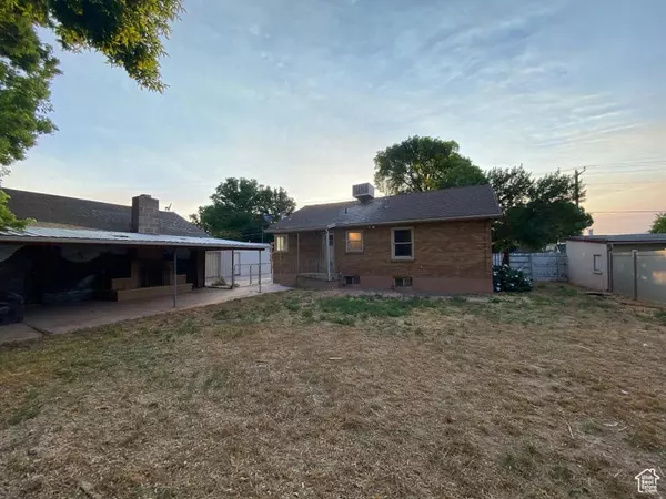 Richfield, UT 84701,41 N 300 E