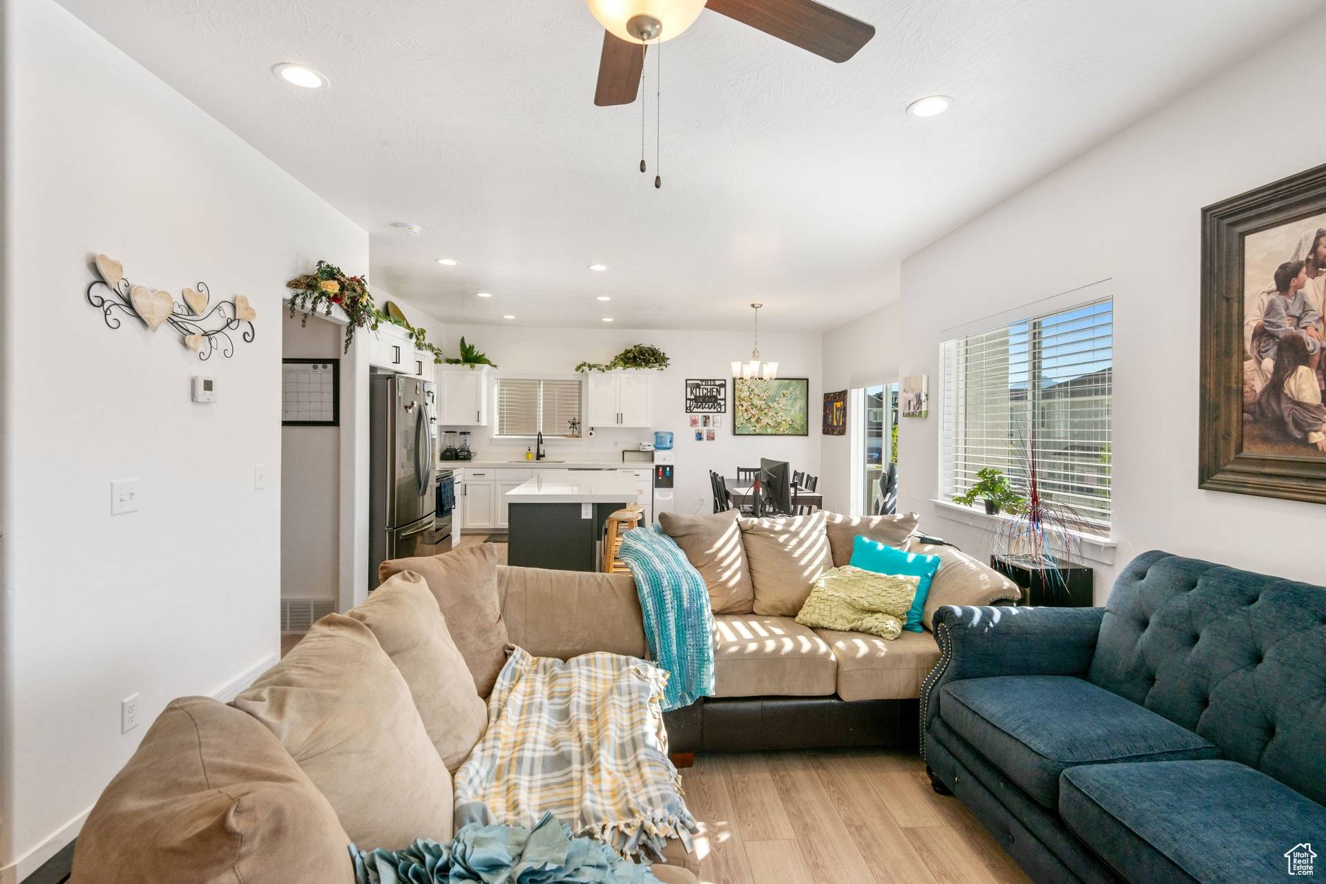 Eagle Mountain, UT 84005,7310 N GREEN PASTURE LN