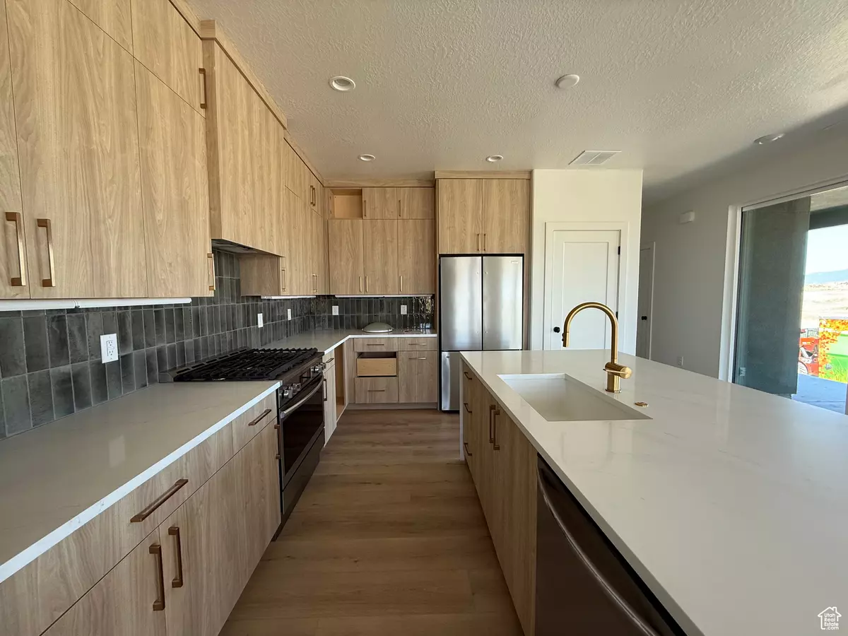 West Jordan, UT 84081,6962 W TERRAINE RD S #137