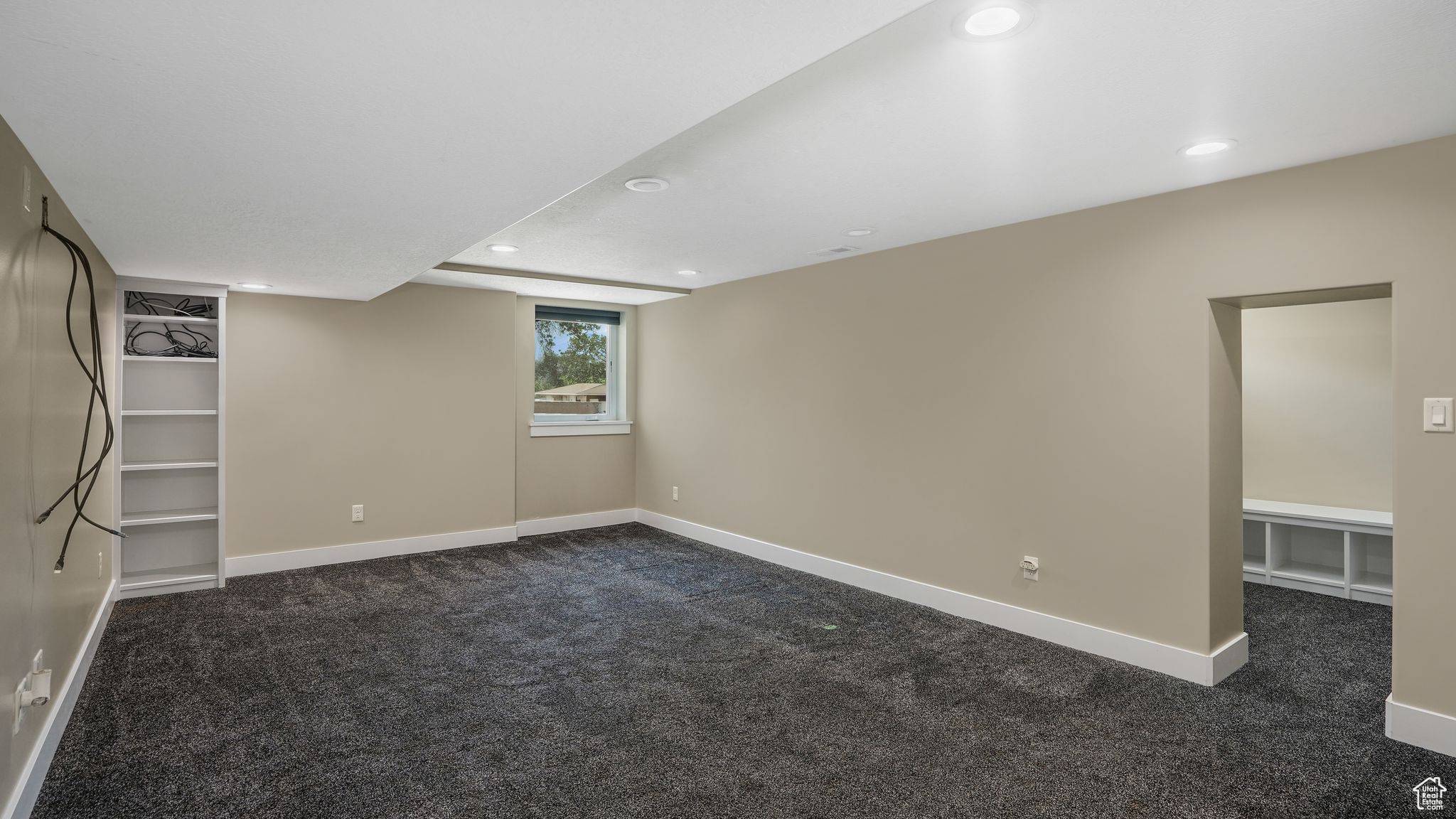 Roy, UT 84067,5398 S 2300 W