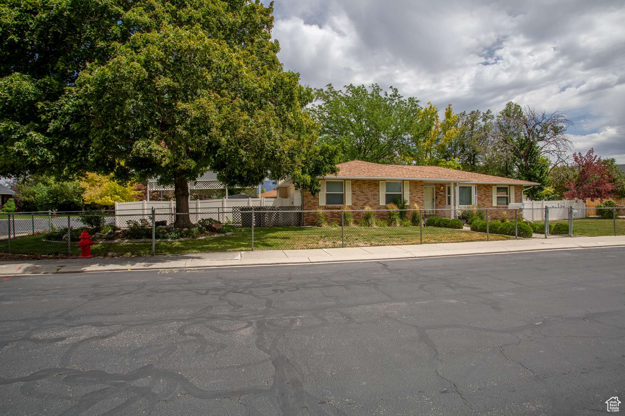 West Jordan, UT 84084,7357 S PADDINGTON RD