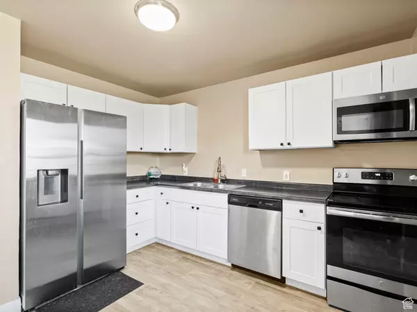 Kearns, UT 84118,4793 W SARBO ST