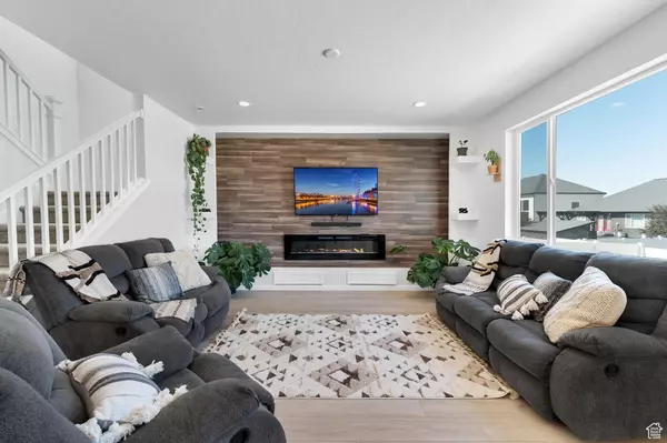 Eagle Mountain, UT 84005,5179 N PONY RIDER WAY #305