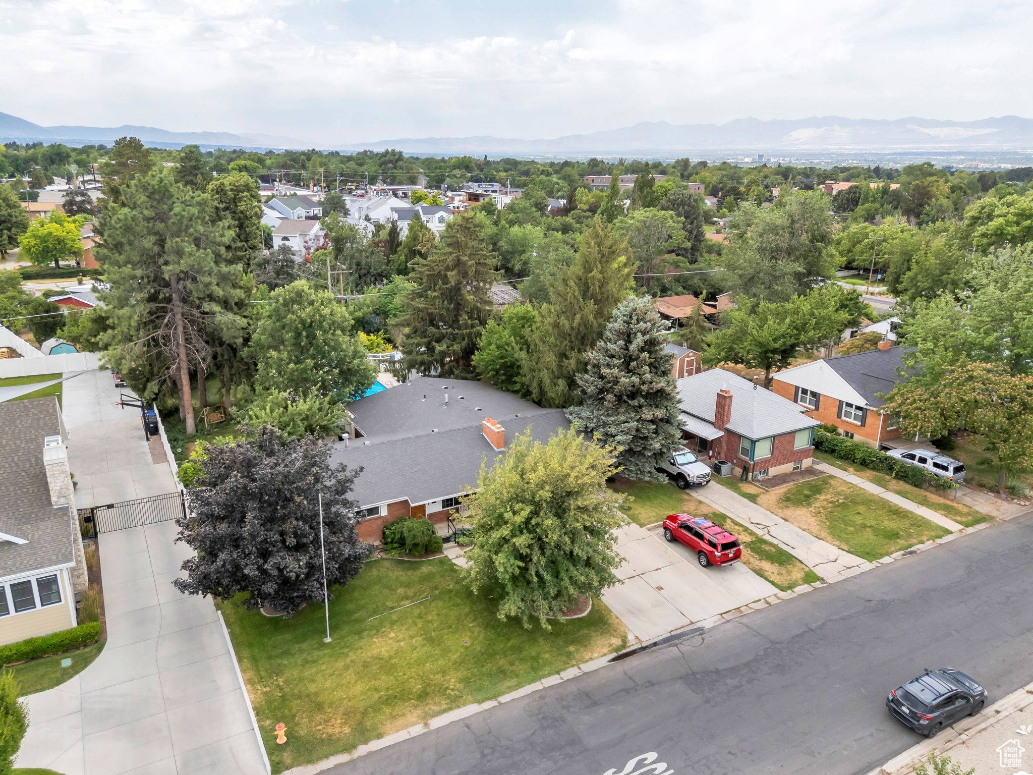 Millcreek, UT 84109,2036 E LAMBOURNE AVE