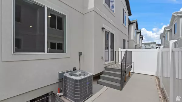 Saratoga Springs, UT 84045,894 E SAND DOLLAR WAY #2335