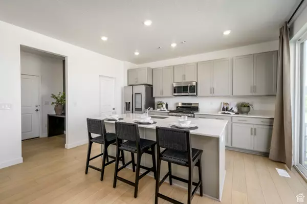 Saratoga Springs, UT 84045,1286 S GLAMBERT LN W #139