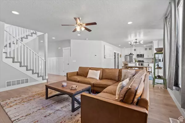 Saratoga Springs, UT 84045,3123 S HOLLOW WAY
