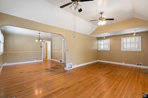Ogden, UT 84403,1337 MARILYN DR