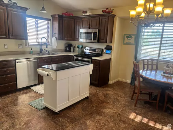 Eagle Mountain, UT 84005,1855 E BOULDER ST