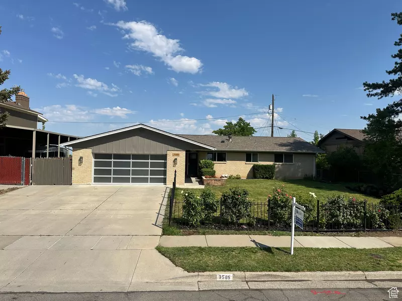 3585 E KINGS HILL CIR, Cottonwood Heights, UT 84121