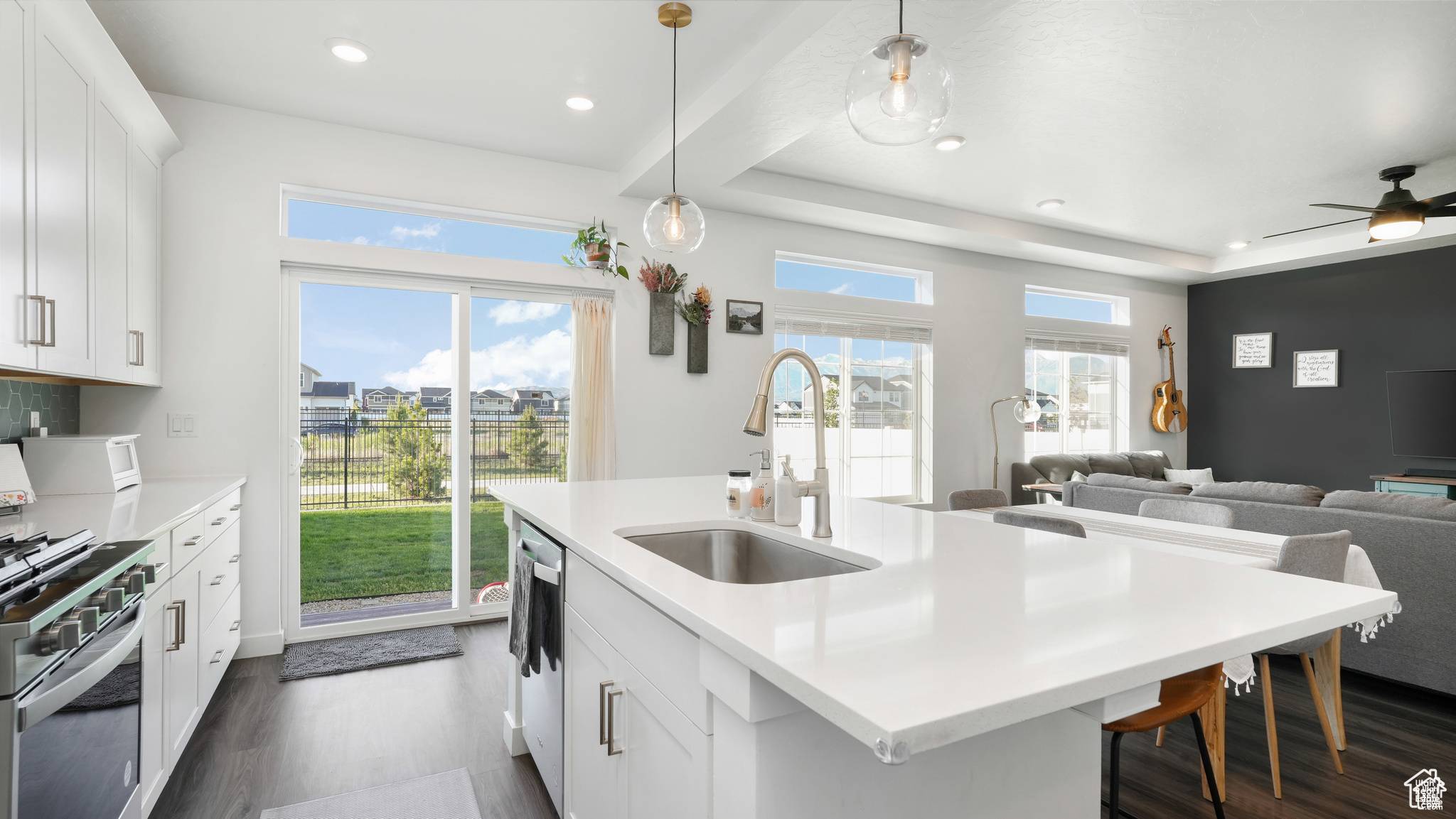 Saratoga Springs, UT 84045,42 E MEANDERING WAY