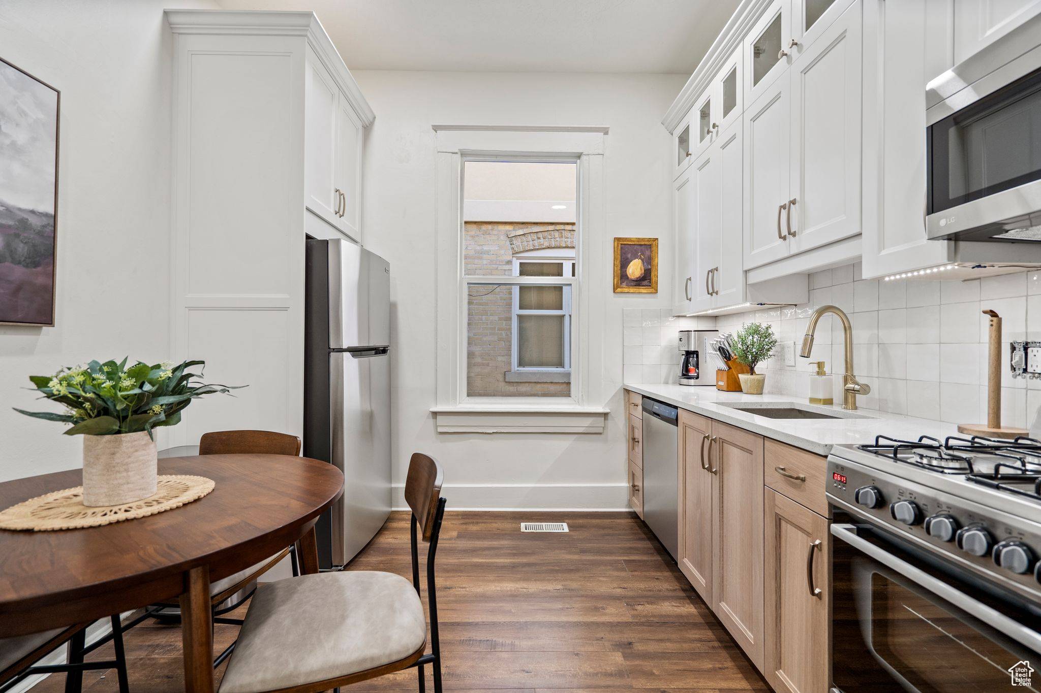 Salt Lake City, UT 84102,428 S DOUGLAS ST #2