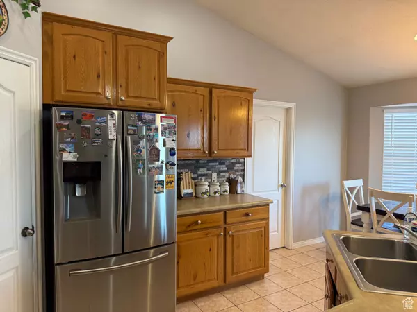 Saratoga Springs, UT 84045,888 W RED HEN RD #201