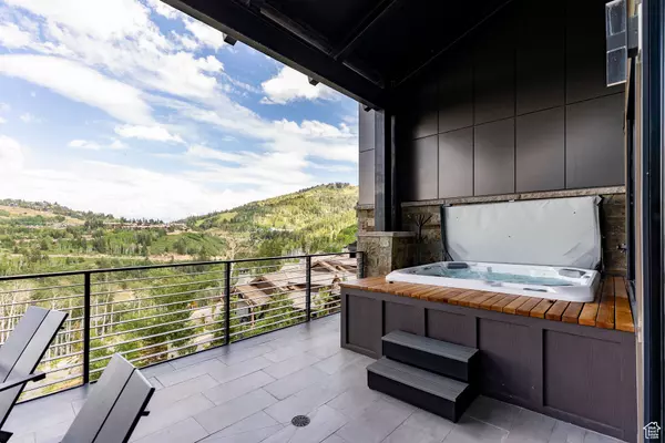 Park City, UT 84060,7697 VILLAGE WAY #404