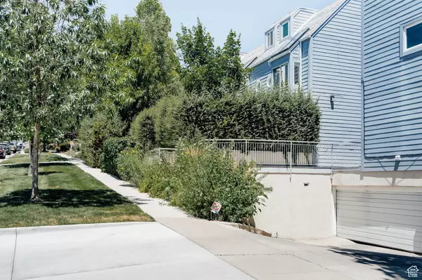 Salt Lake City, UT 84103,152 N M ST E