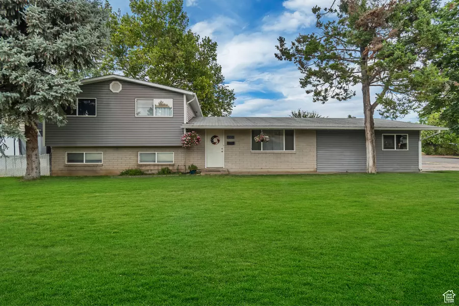 1998 N 350 W, Sunset, UT 84015