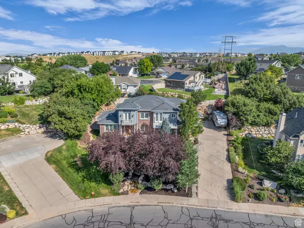 Layton, UT 84040,1911 E DEERE VALLEY DR N