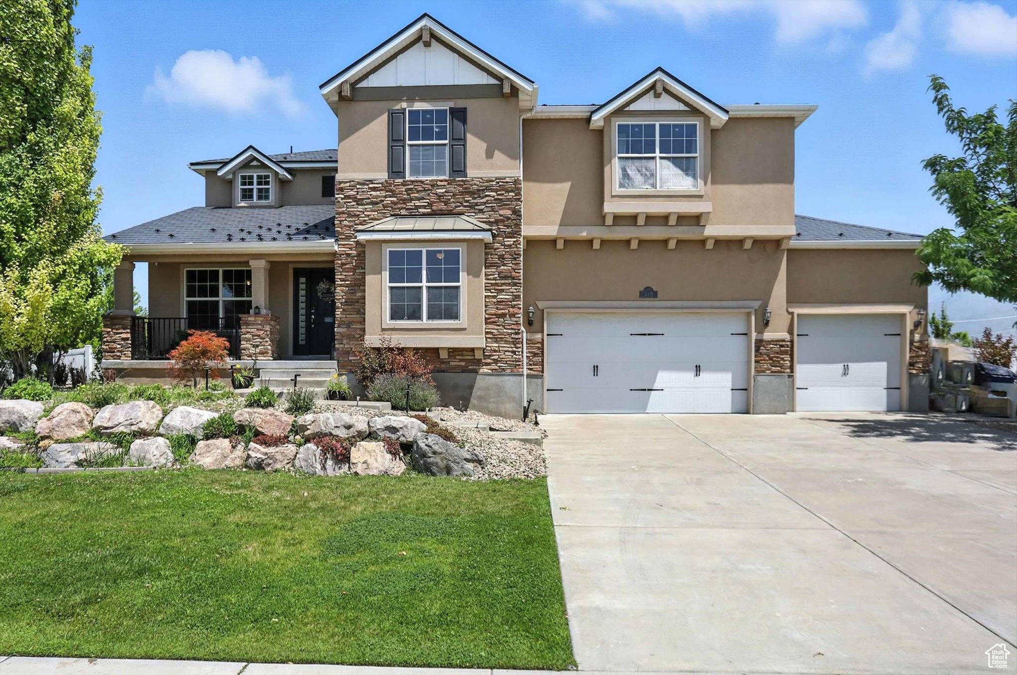 Kaysville, UT 84037,220 N HAVENWOOD DR