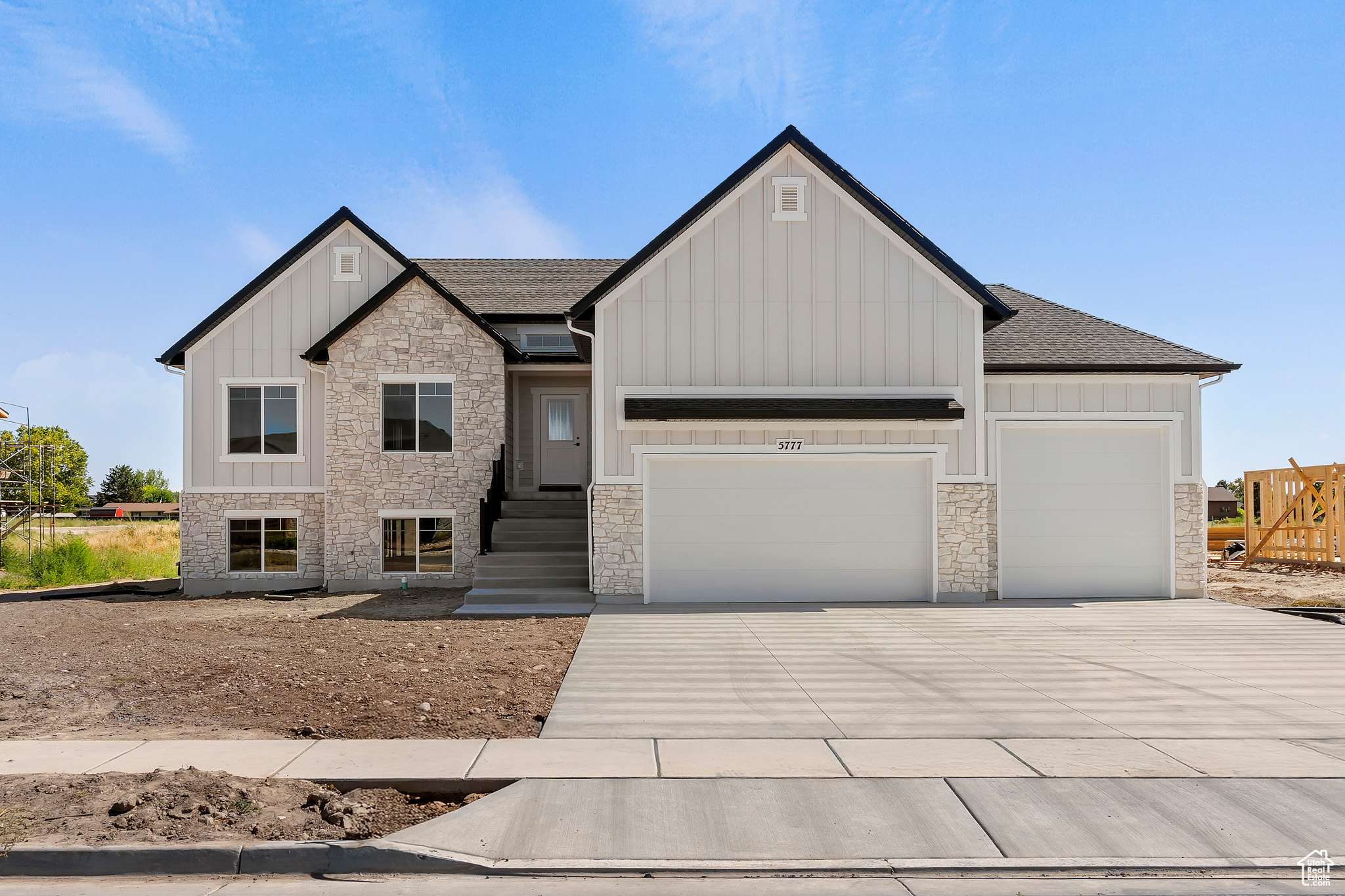 5777 W 4100 S, Hooper, UT 84315