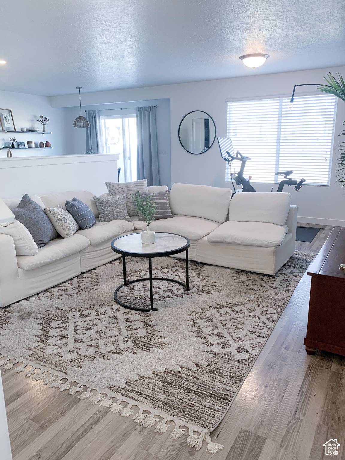 Saratoga Springs, UT 84045,423 S SUNLAND WAY