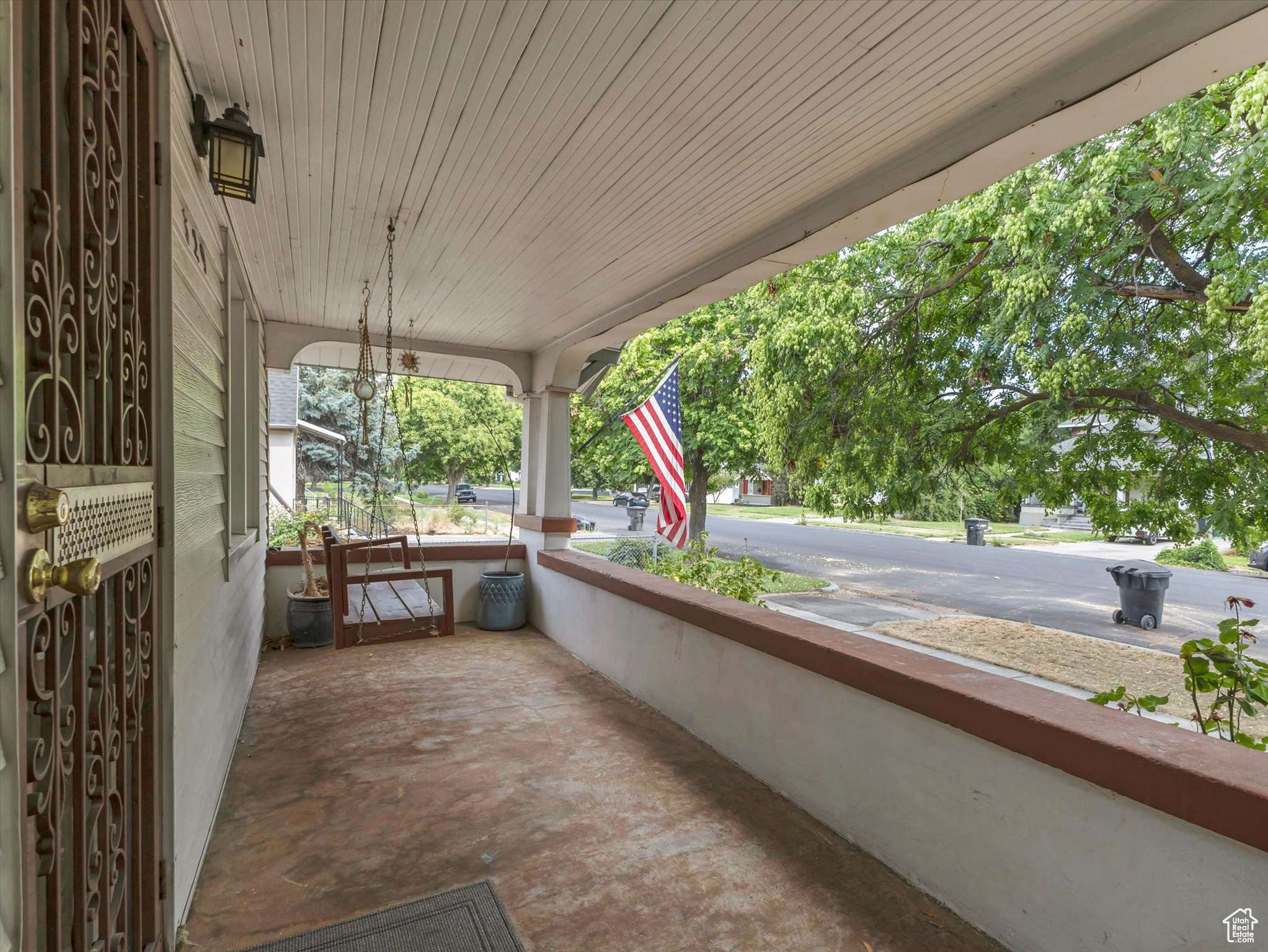 Provo, UT 84606,329 E 400 S