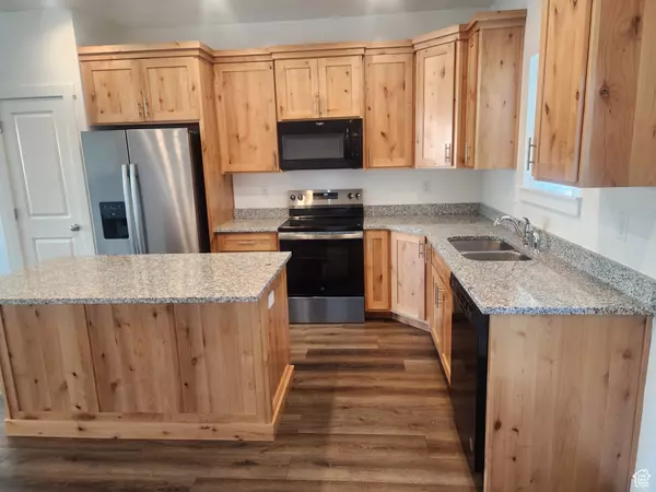 South Ogden, UT 84403,320 E 3800 S