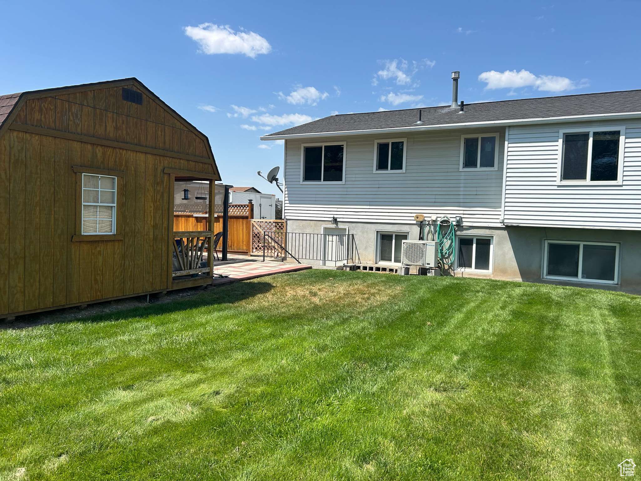 Roy, UT 84067,5956 S 3950 W