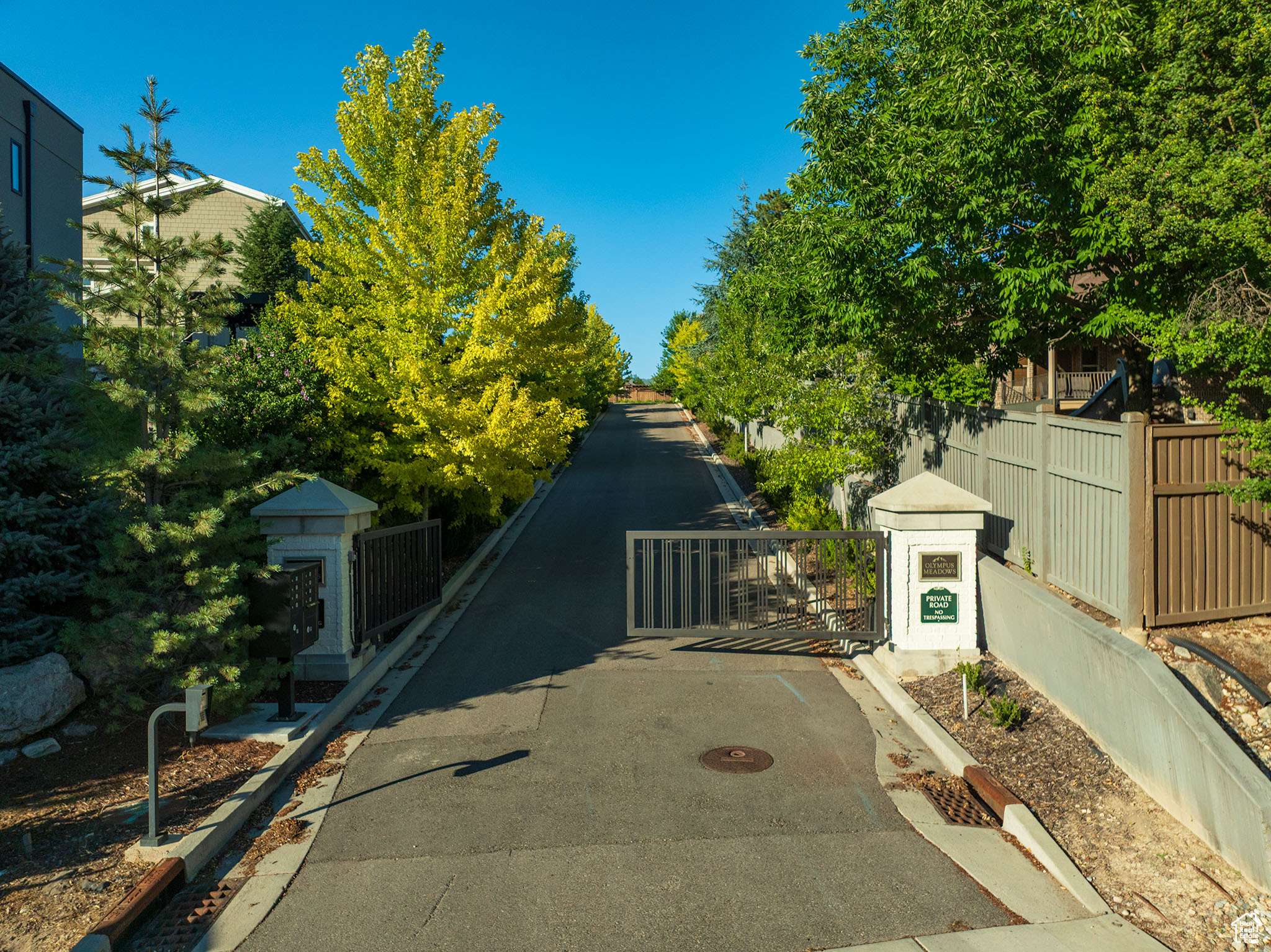 1922 E OLYMPUS GROVE LN S #1, Holladay, UT 84124