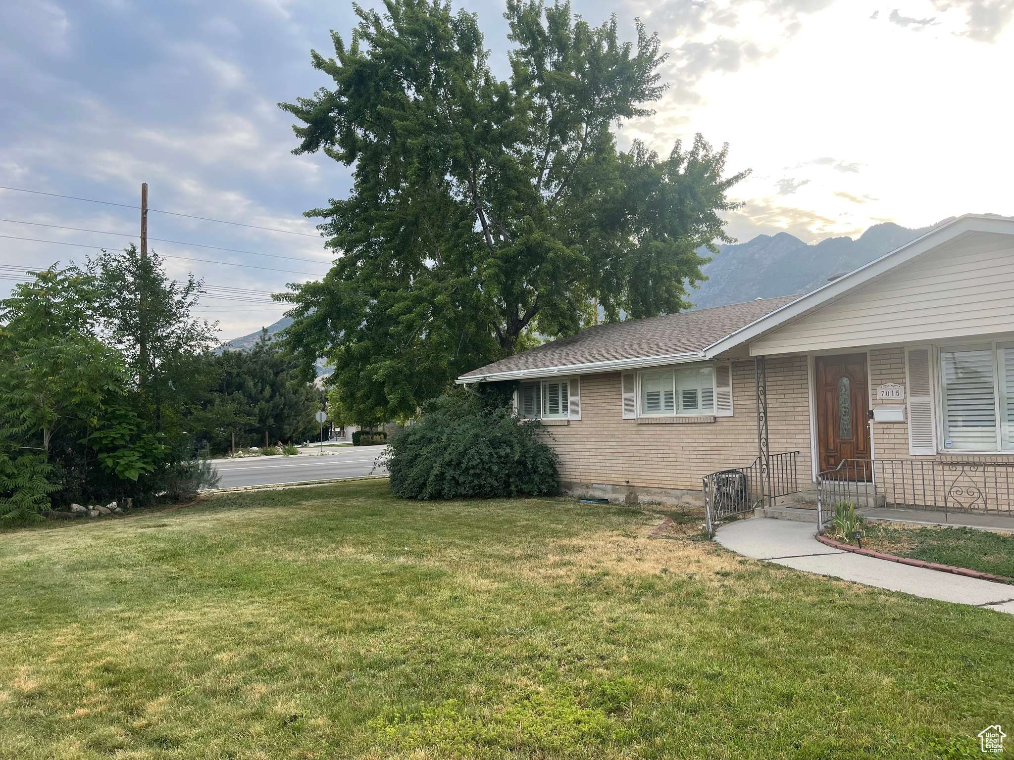 Cottonwood Heights, UT 84121,7015 S 2780 E