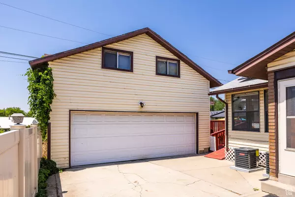 Layton, UT 84041,881 N GARNET ST