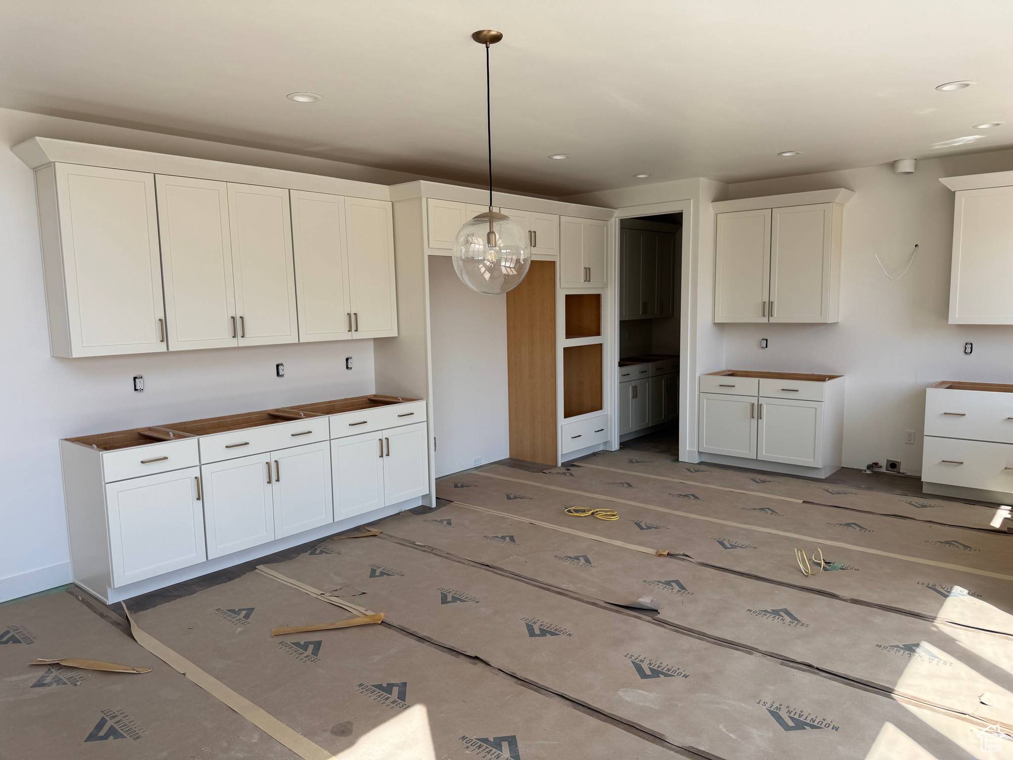 West Jordan, UT 84084,7181 S MEL HELLEN WAY #119