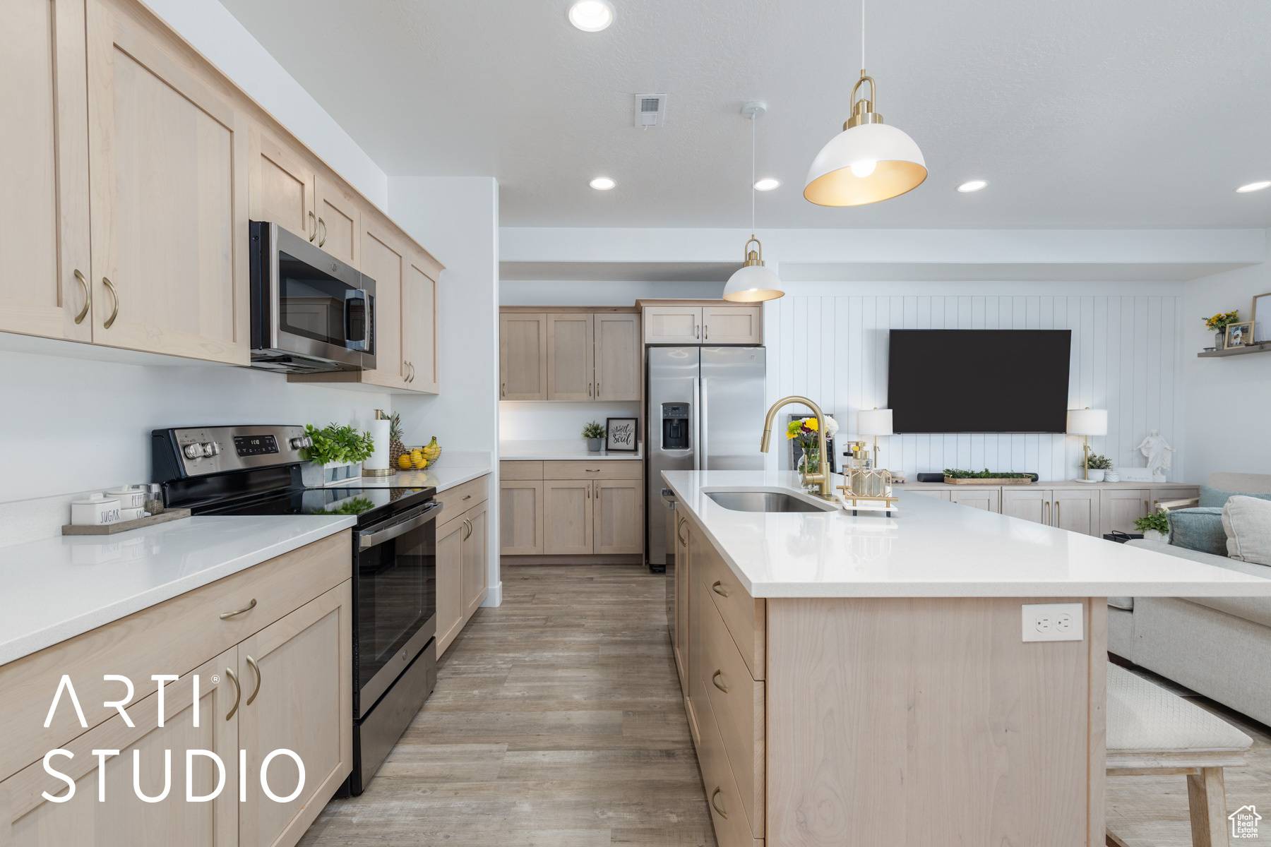 Syracuse, UT 84075,2784 S 1720 W #F