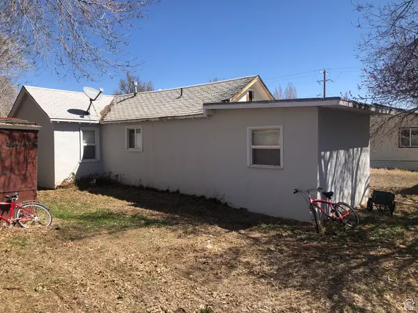 Blanding, UT 84511,331 W 300 N