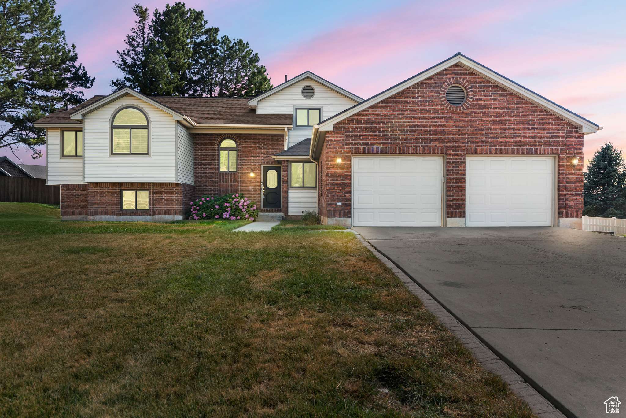 1505 NAVAJO DR, Ogden, UT 84403