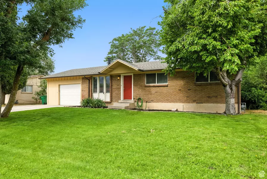 9324 S BRIGHTON VIEW DR E, Sandy, UT 84070
