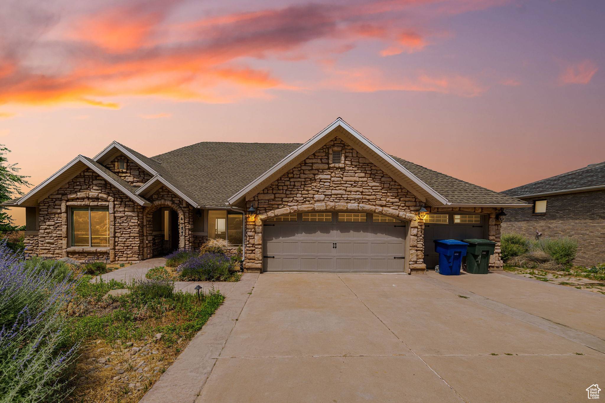 4157 BEUS DR, Ogden, UT 84403